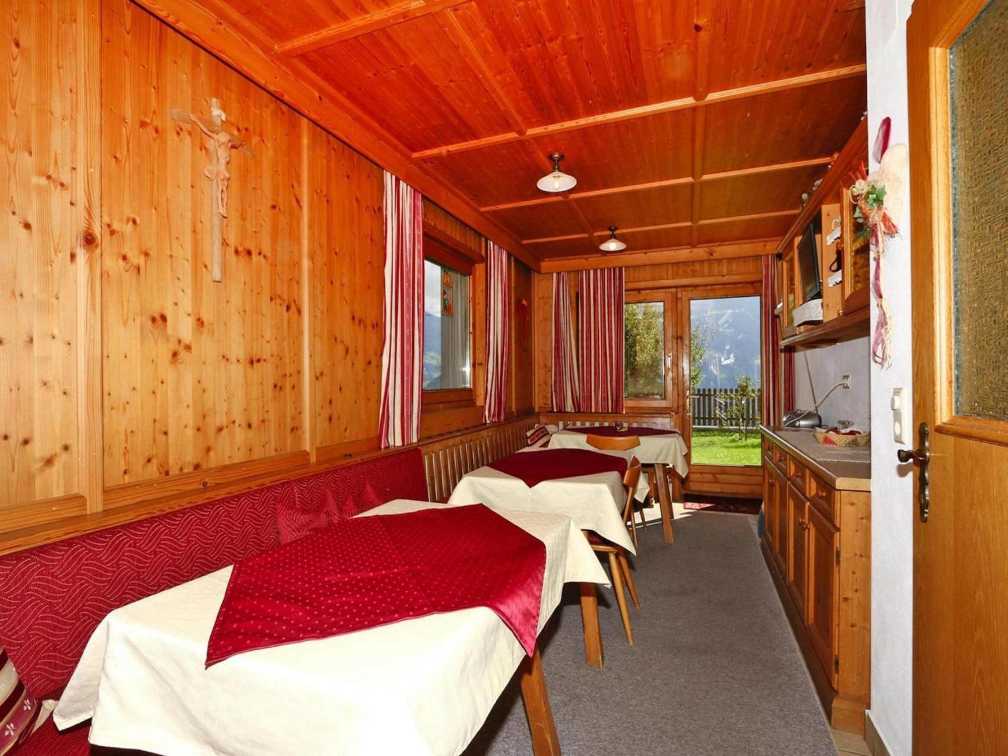 Apartment In Hippach Im Zillertal In The Mountains Muhlen  Екстериор снимка